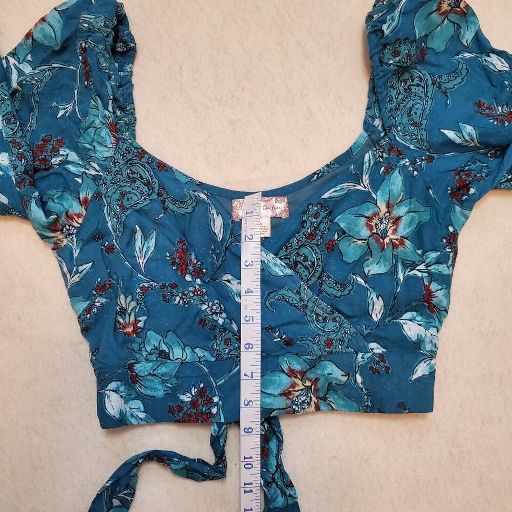 Band of the Free Boho Sybille Teal Floral Wrap Crossover Crop Top Women XS NWT - Picture 4 of 6